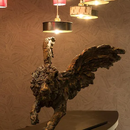 Le Griffon D'or Hotel 3*