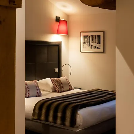 Le Griffon D'or Hotel 3*