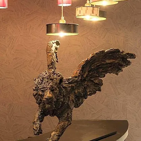 Le Griffon D'or Hotel
